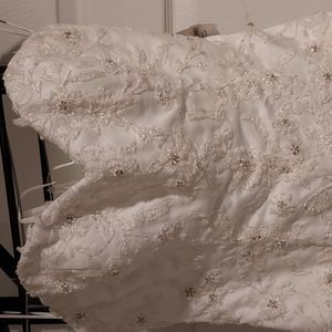 Emeral Isle Vintage Wedding Dress